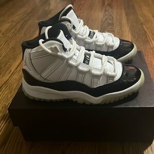 Kids Air Jordan 11
